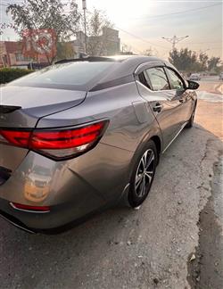 نیسان سێنترا